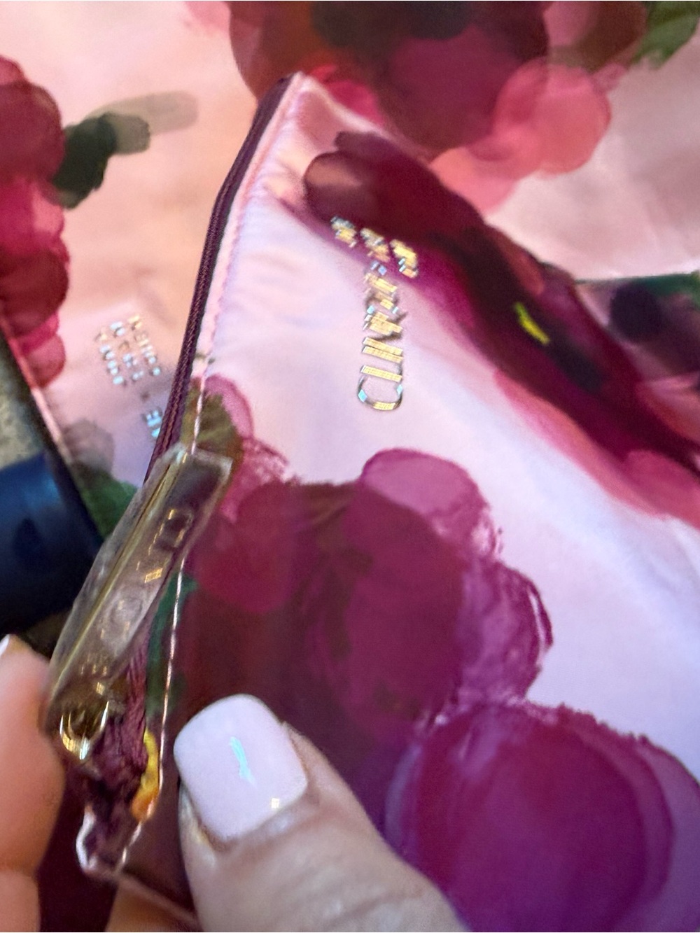Clinique Pink Floral Tote with Burgundy Handles - Picture 5 of 10